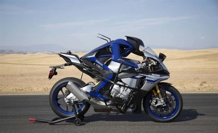 Yamaha MOTOROiD 03 al prossimo Tokyo Motor Show