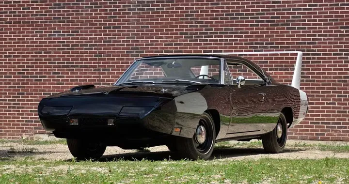 La Dodge Daytona Hemi più rara va all'asta: è una delle sole 22 con cambio manuale