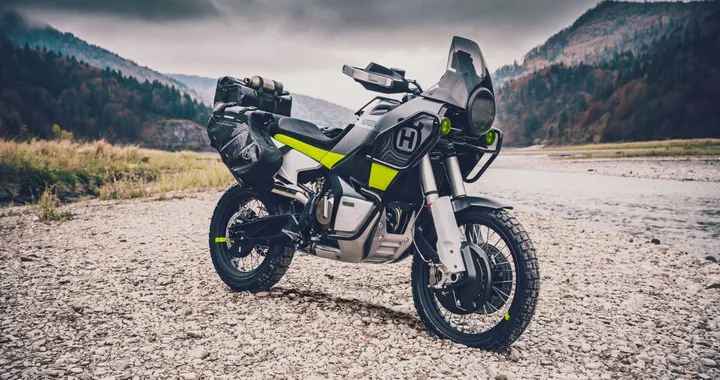 Husqvarna Norden 901: arrivano le immagini definitive