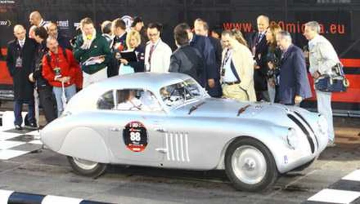 Mille Miglia 2010: vince Giuliano Canè su Bmw