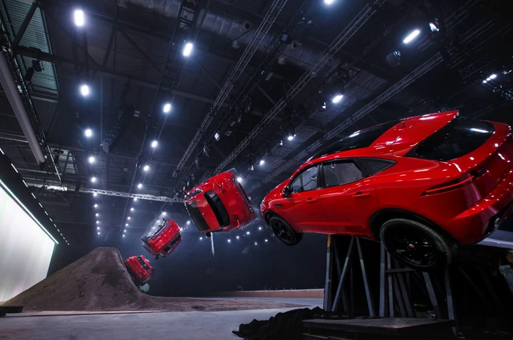 jaguar E-Pace: il Guinness World Record di luglio 2017