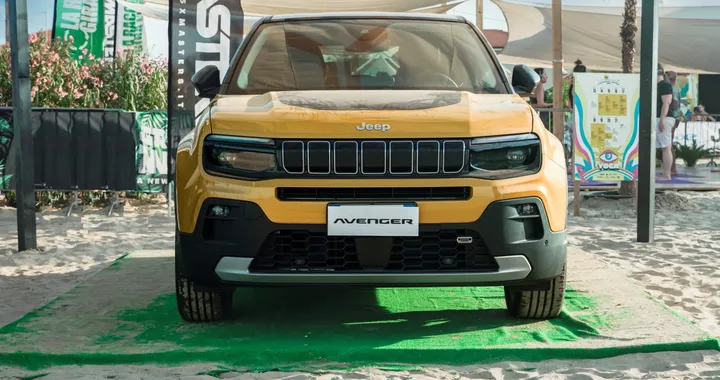 Jeep Avenger conquista il 105 XMasters 2024