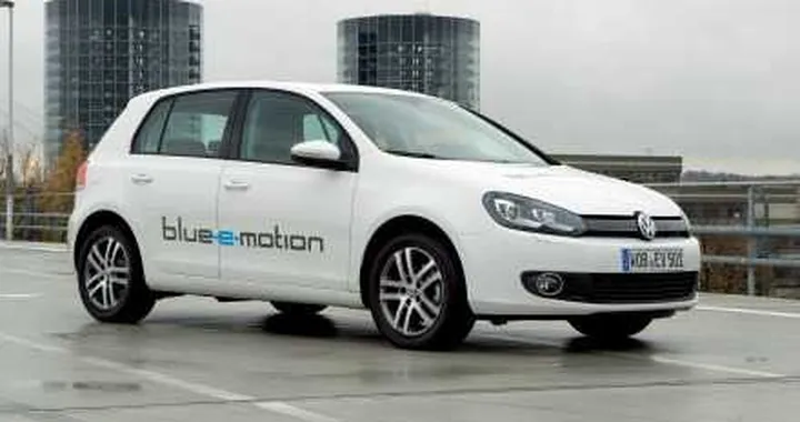 Volkswagen: la Golf elettrica all'H2Roma 2011