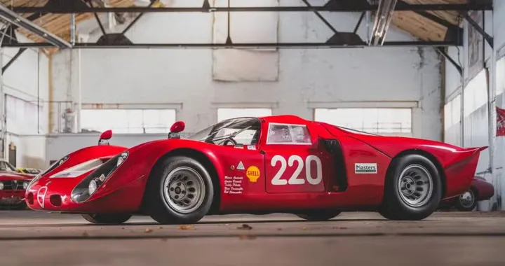 Quadrifoglio Collection all’asta RM Sotheby’s: dodici Alfa Romeo da collezione