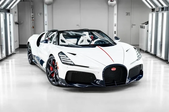 Bugatti Mistral, le prime consegne segnano la fine dell'era W16