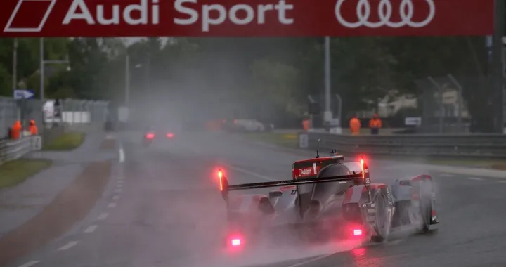 24 Ore Le Mans 2016, Pole position alla Porsche