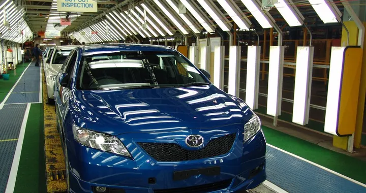 Toyota è leader mondiale nelle vendite anche nel 2015