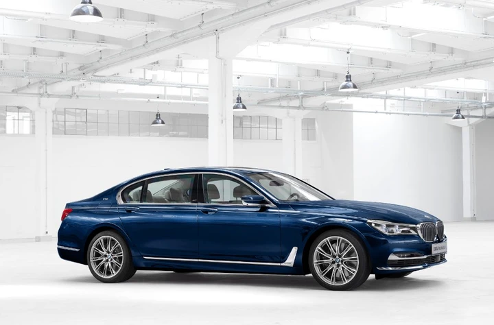 Bmw Serie 7 The Next 100 Years: serie speciale per i 100 anni