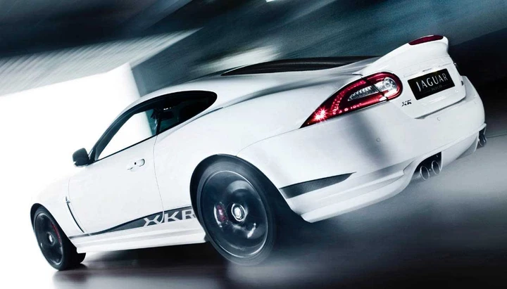 Jaguar XKR: Black Pack, Speed Pack e Special Edition