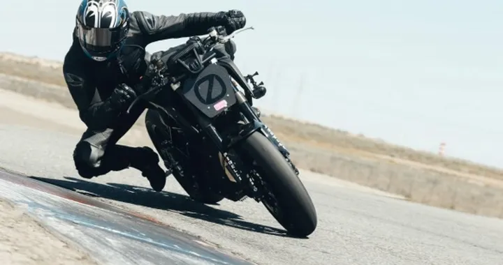 Zero Motorcycles ha presentato la SR/F per  la Pikes Peak