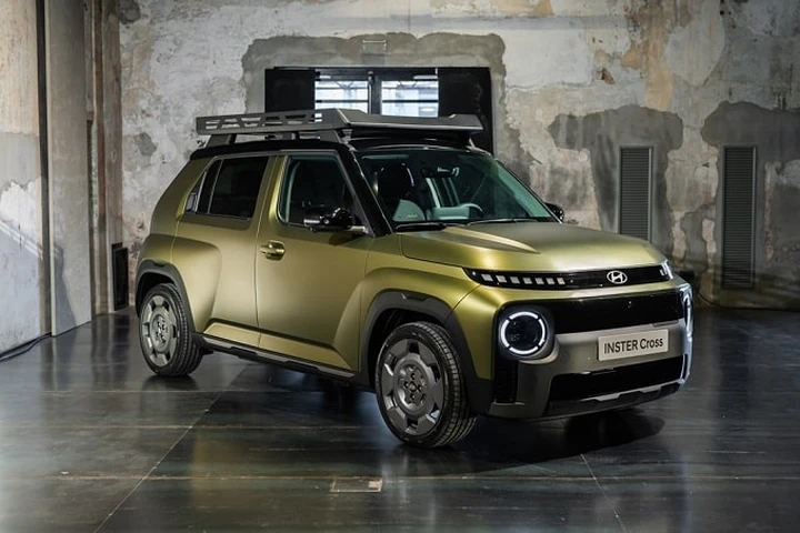 Hyundai Inster Cross arriva in Italia: elettrica off-road da 29.650 euro