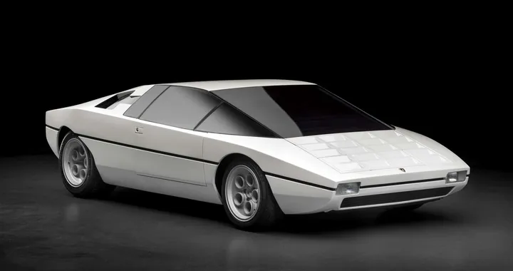 Alcantara: 50 anni fa il debutto sulla Lamborghini Bravo