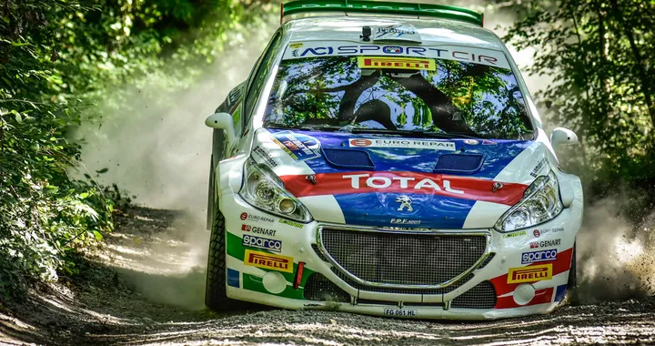 Peugeot: weekend poco fortunato al Rally di San Marino