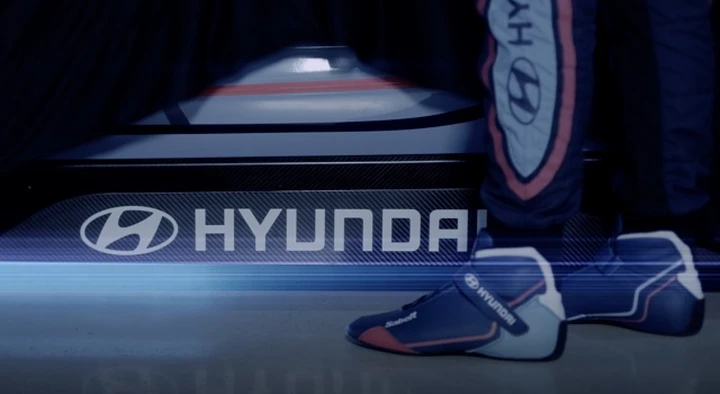 Hyundai: a Francoforte la prima auto da corsa elettrica