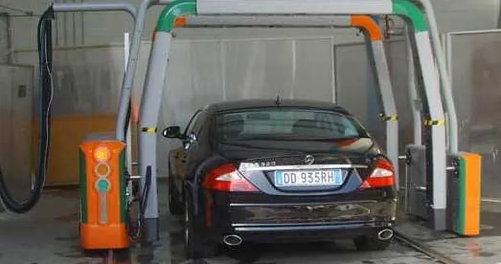 La corretta manutenzione della carrozzeria in inverno
