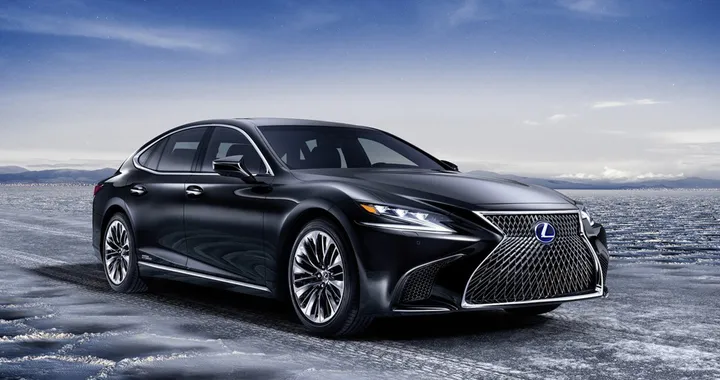 Lexus LS 500h, l’ammiraglia ibrida protagonista a Ginevra