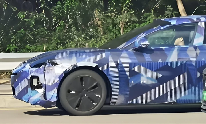 BYD Seal 08: avvistata la berlina, prende spunto dal concept Ocean S