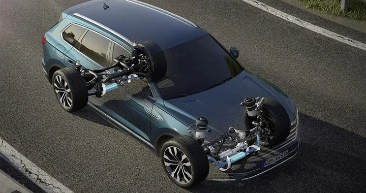 Volkswagen Touareg: come funziona il sistema eAWS