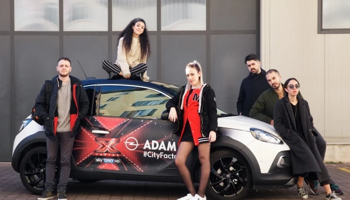 Opel, la gamma della Casa del fulmine protagonista a X-Factor