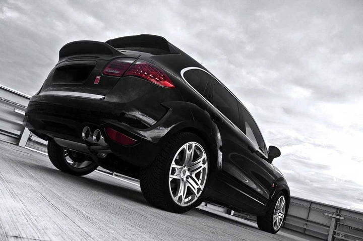 Porsche Cayenne Wide Track  by  Kahn Design
