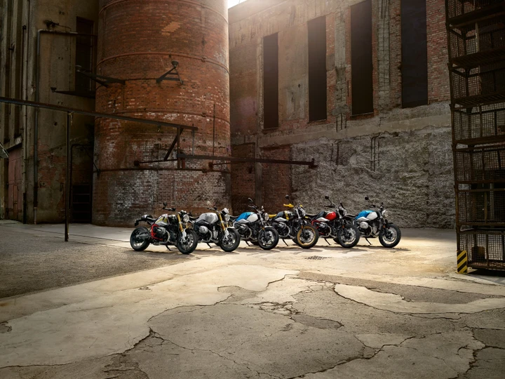 BMW R nine T: immagini ufficiali