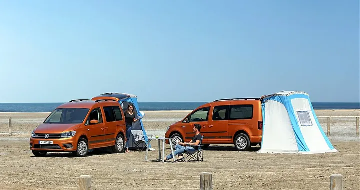 Volkswagen Caddy Beach: al salone del camper di Parma