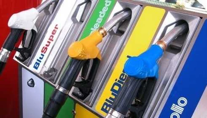 Prezzo benzina: nuova ondata di aumenti