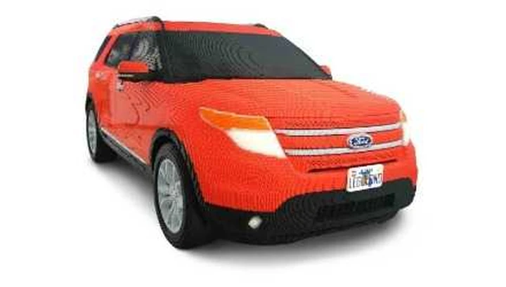 Ford Explorer con i mattoncini Lego