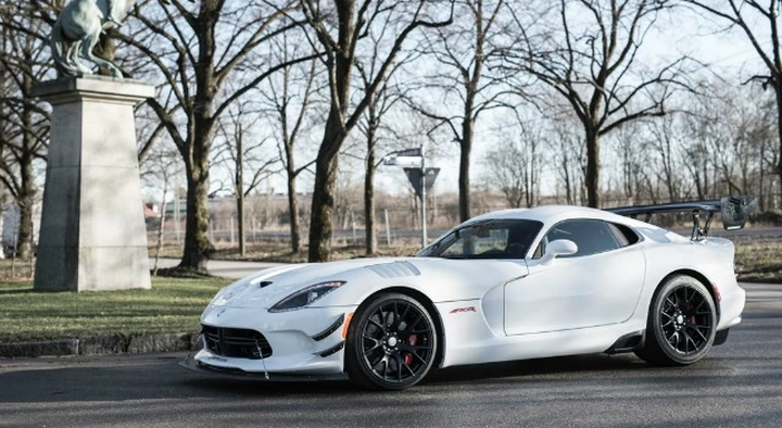 Dodge Viper ACR: in pista con l'Extreme Aero Package