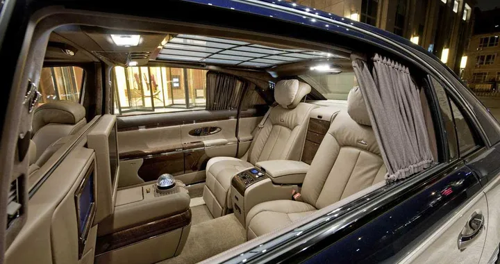 Daimler: Maybach lascia o raddoppia