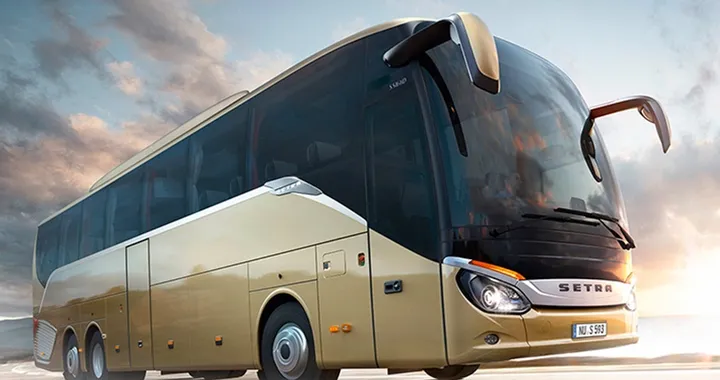 Bus turistico fuori percorso sul Lago di Como: multa salatissima