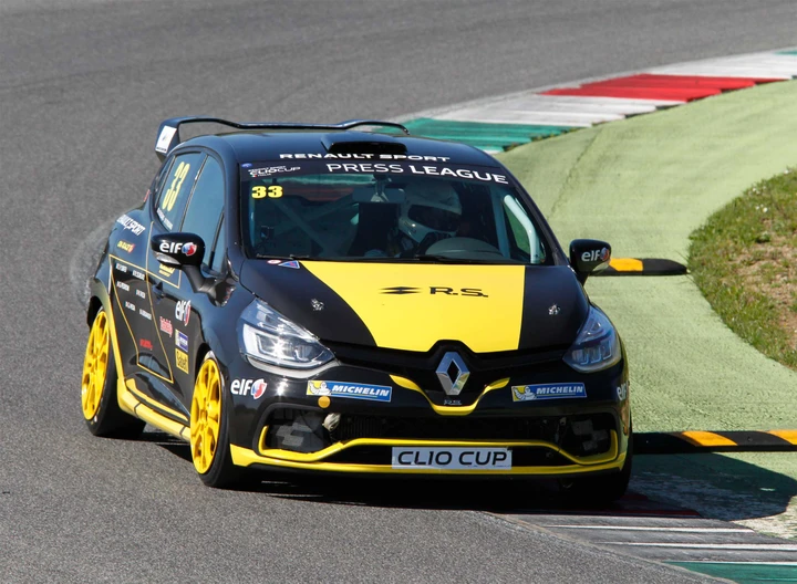 Renault Clio Cup e Press League: il campionato è partito al Mugello