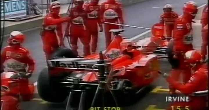 Nurburgring ’99: l’incredibile errore al pit stop costa la vittoria a Irvine
