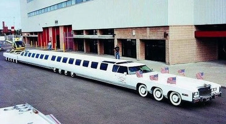 Limousine: sfarzo e trash
