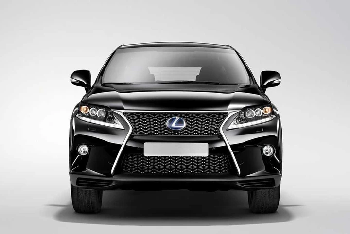 Lexus NX: in arrivo una baby RX?