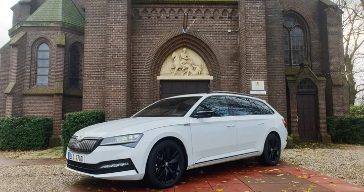 Skoda Superb iV 2020, primo contatto con l’ammiraglia ibrida plug-in