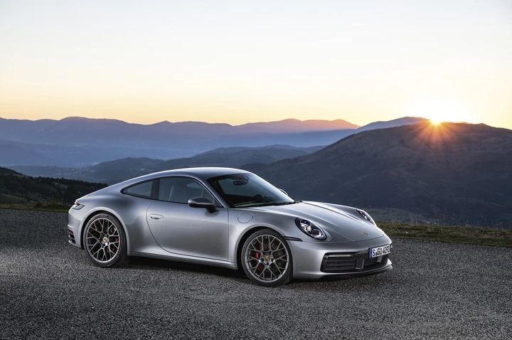 Porsche 911 2019: immagini ufficiali