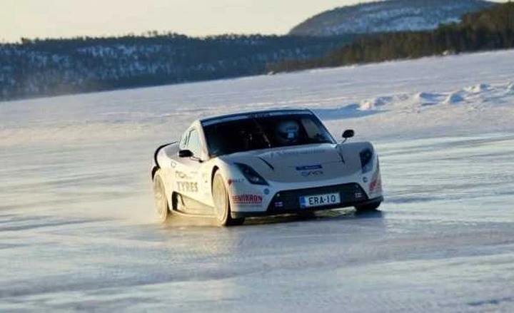 E-RA: record sul ghiaccio con una elettrica