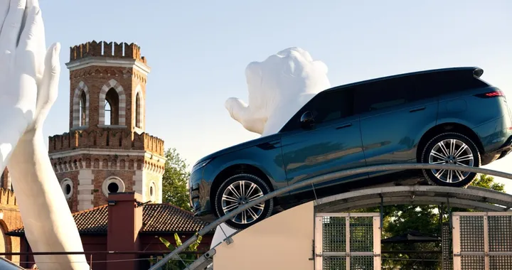 Range Rover Sport SV Edition Two: il lusso e la potenza al Salone Nautico di Venezia