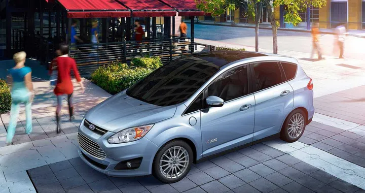 Ford C-MAX ibrida: sul mercato nel 2012