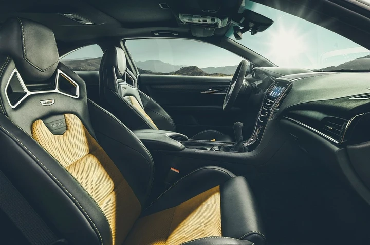 Cadillac ATS-V e CTS-V: le immagini ufficiali
