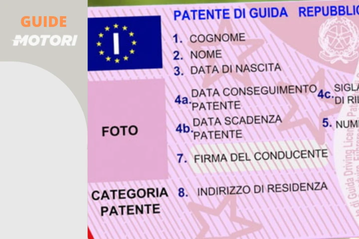 Guida con patente scaduta: cosa si rischia, sanzioni e recidiva