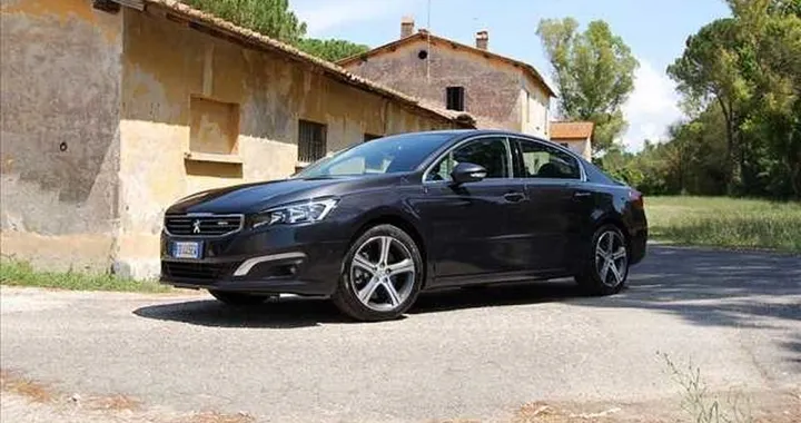 Peugeot 508 Berlina BlueHDi 180 S&S EAT6 Feline: la prova su strada