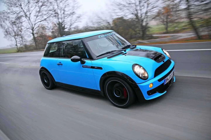 Mini Cooper S JWC R53 by CoverEFX