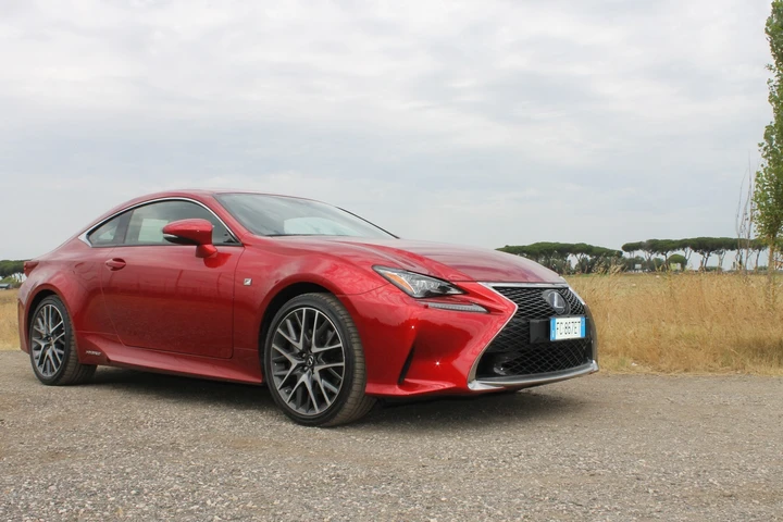 Lexus RC Hybrid: la prova su strada
