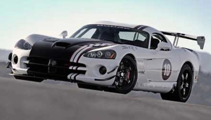 Dodge Viper SRT10 ACR-X al via