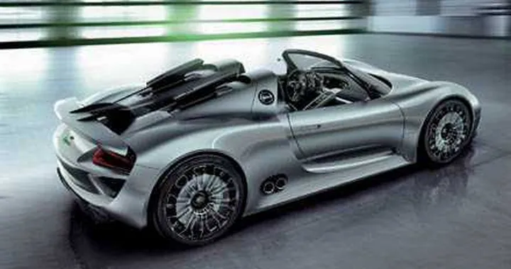 Porsche 918 Spyder: 500.000 euro in emozioni