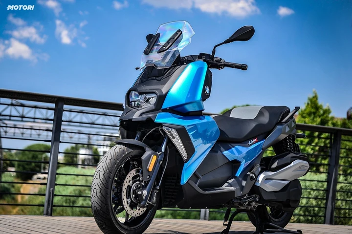 BMW C 400 X: la prova su strada