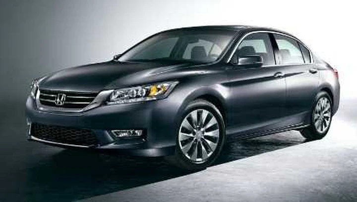 Nuova Honda Accord berlina e coupé 2013