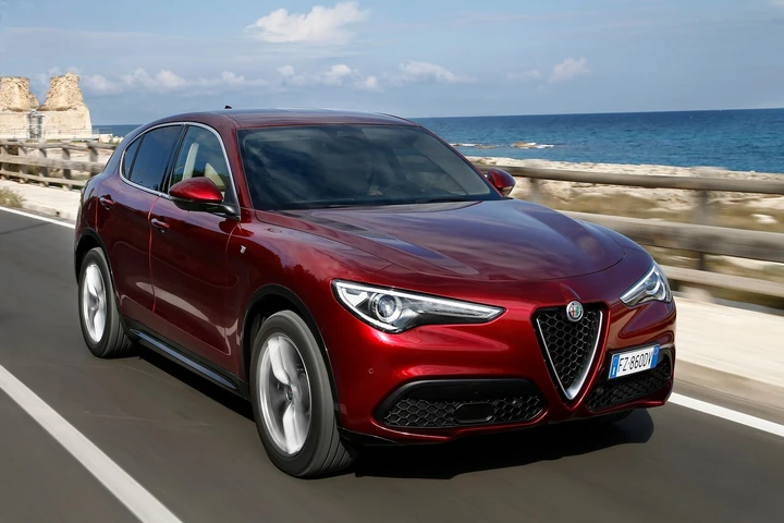 Alfa Romeo Stelvio 2020: immagini ufficiali